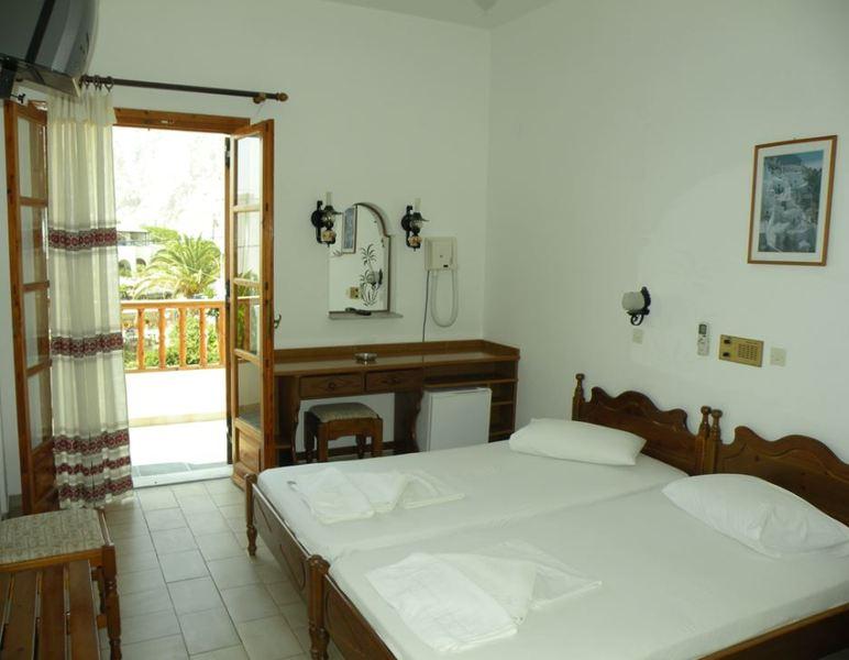 Armonia Hotel Kamari  Bagian luar foto